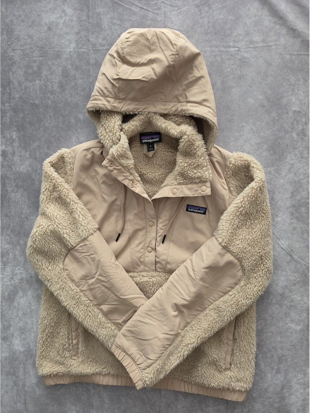 SKU0277 Patagonia Women's Medium Shelled Retro-X Fleece Hoodie Jacket Beige Pink